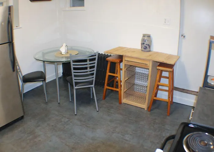 Apartment Urban Oasis - 3br 2ba - View- Private Parking
