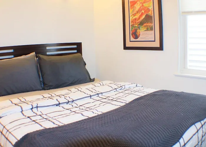 Apartment Urban Oasis - 3br 2ba - View- Private Parking